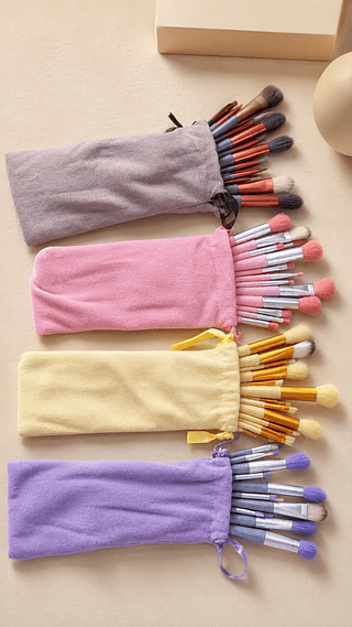 Kit de Pincéis de Maquiagem com Estojo de Veludo